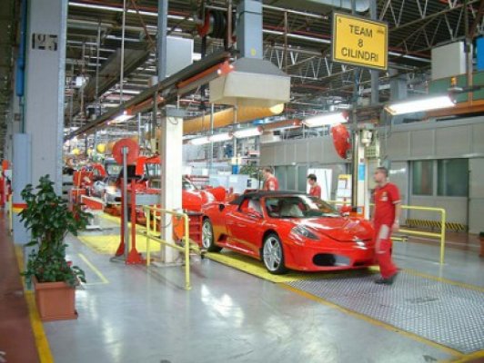 Ferrari reduce vânzările pentru a proteja aura de exclusivism a brandului